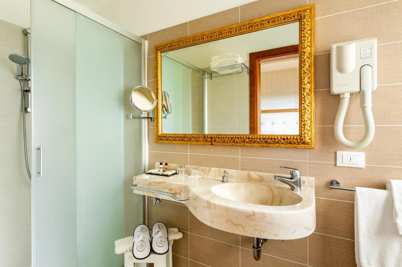 Hotel Mazzanti Milano Marittima Ngoại thất bức ảnh