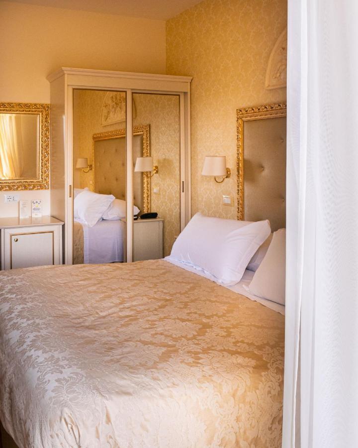 Hotel Mazzanti Milano Marittima Ngoại thất bức ảnh